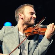Christoph König spielt Geige